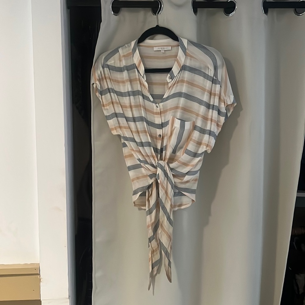 Olivaceous Striped tie shirt